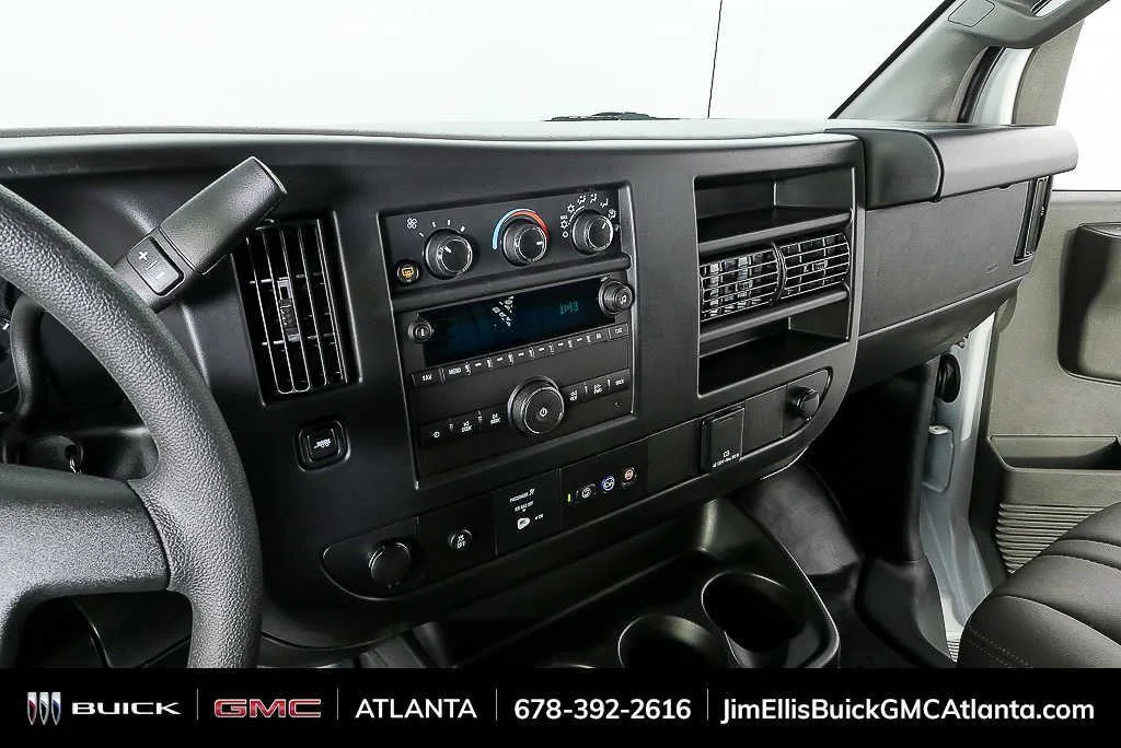 New 2025 Summit White GMC Work Van image 12