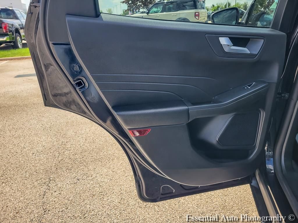 Used 2024 Black Metallic Ford ST-Line image 17