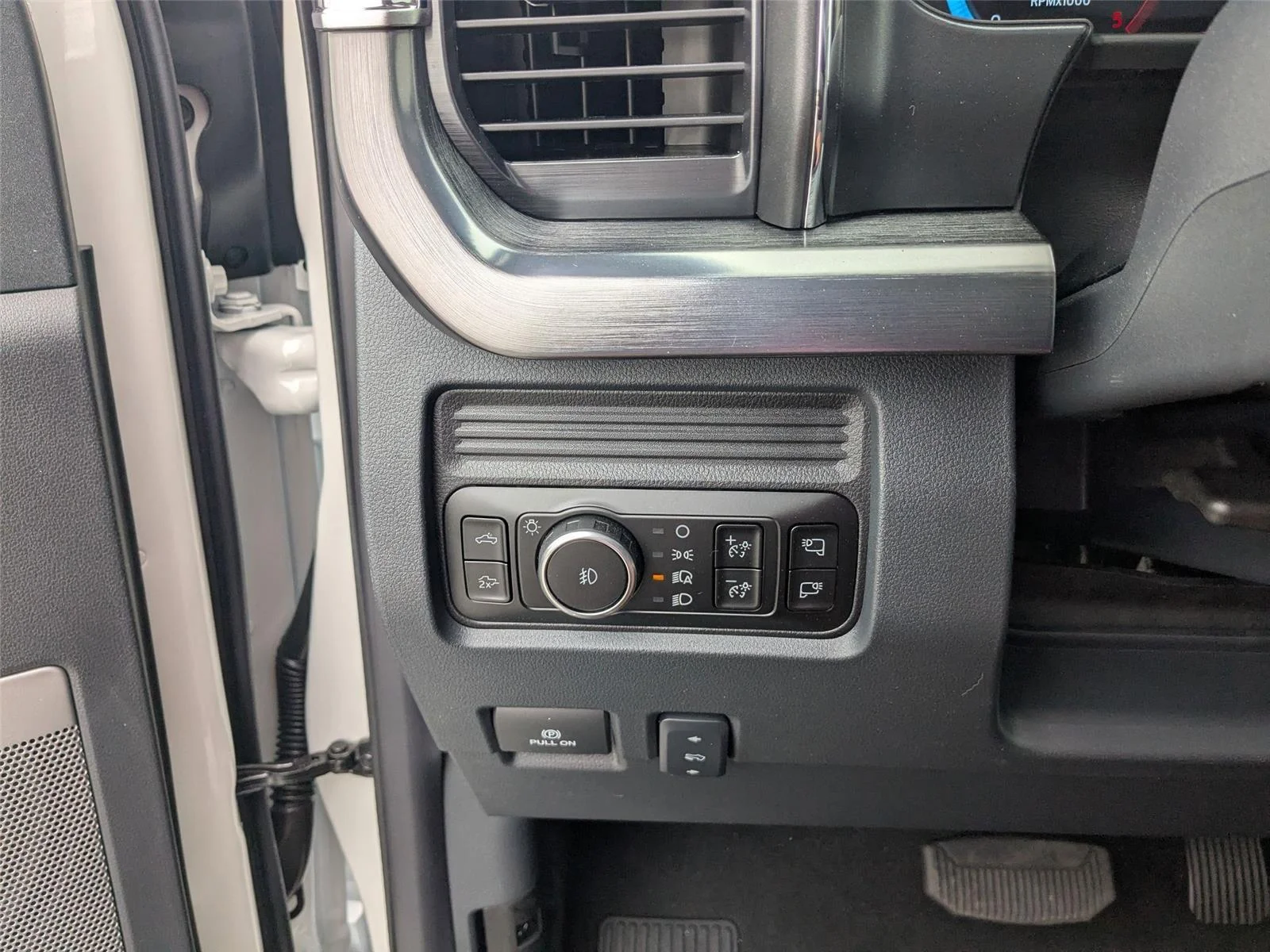 2025 Ford F-350 Super Duty Lariat - Photo 16