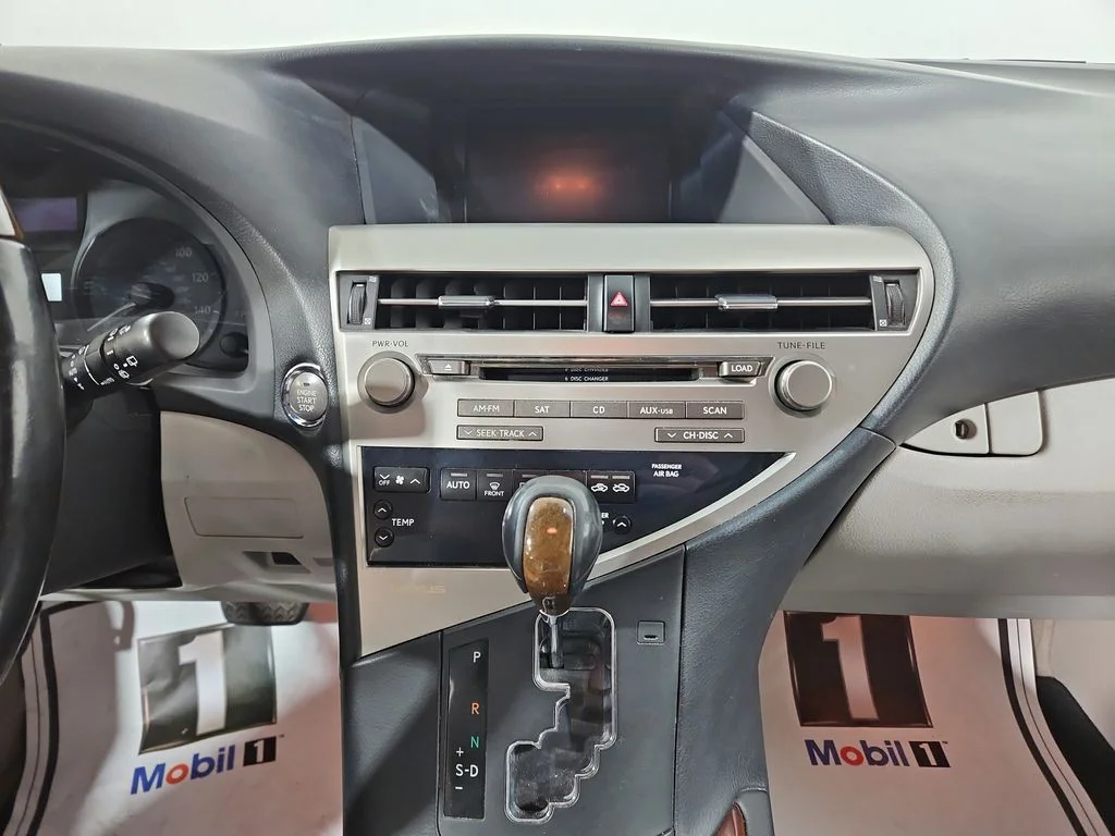 Used 2010  Lexus 350 image 18
