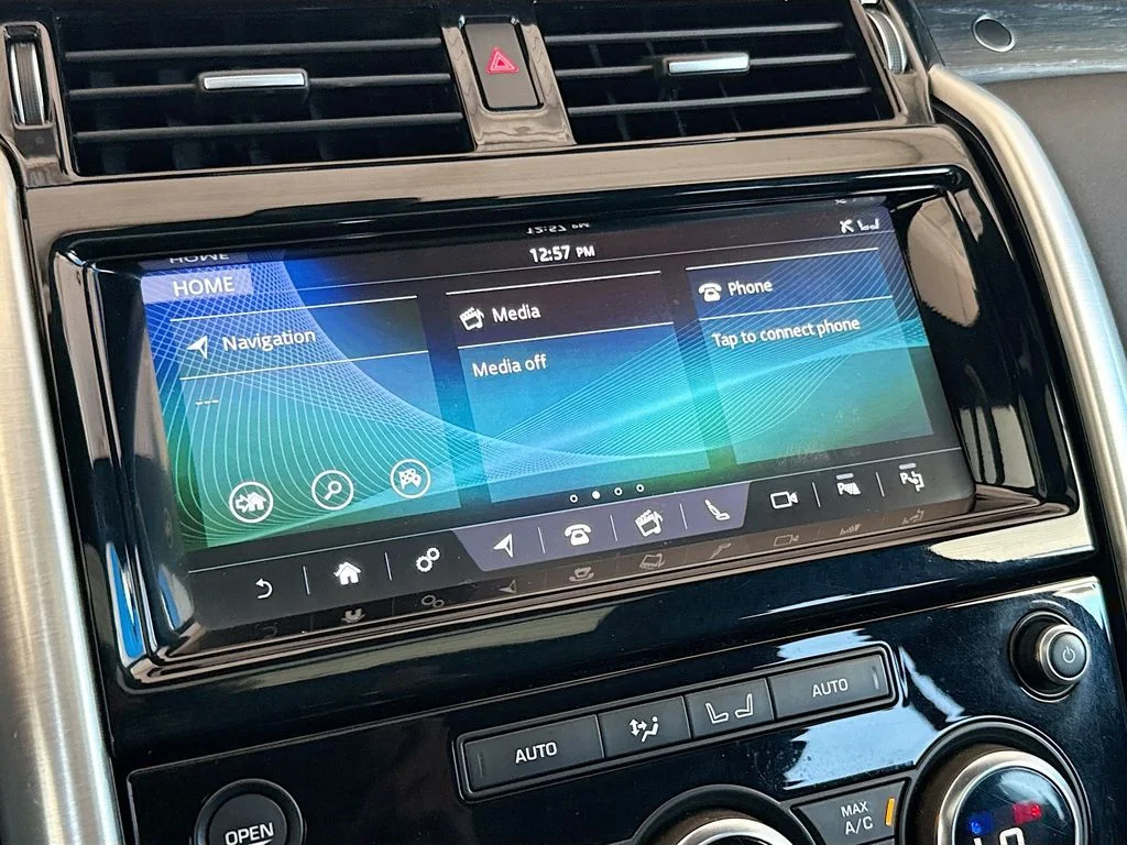 Used 2019 Gray Land Rover HSE image 15