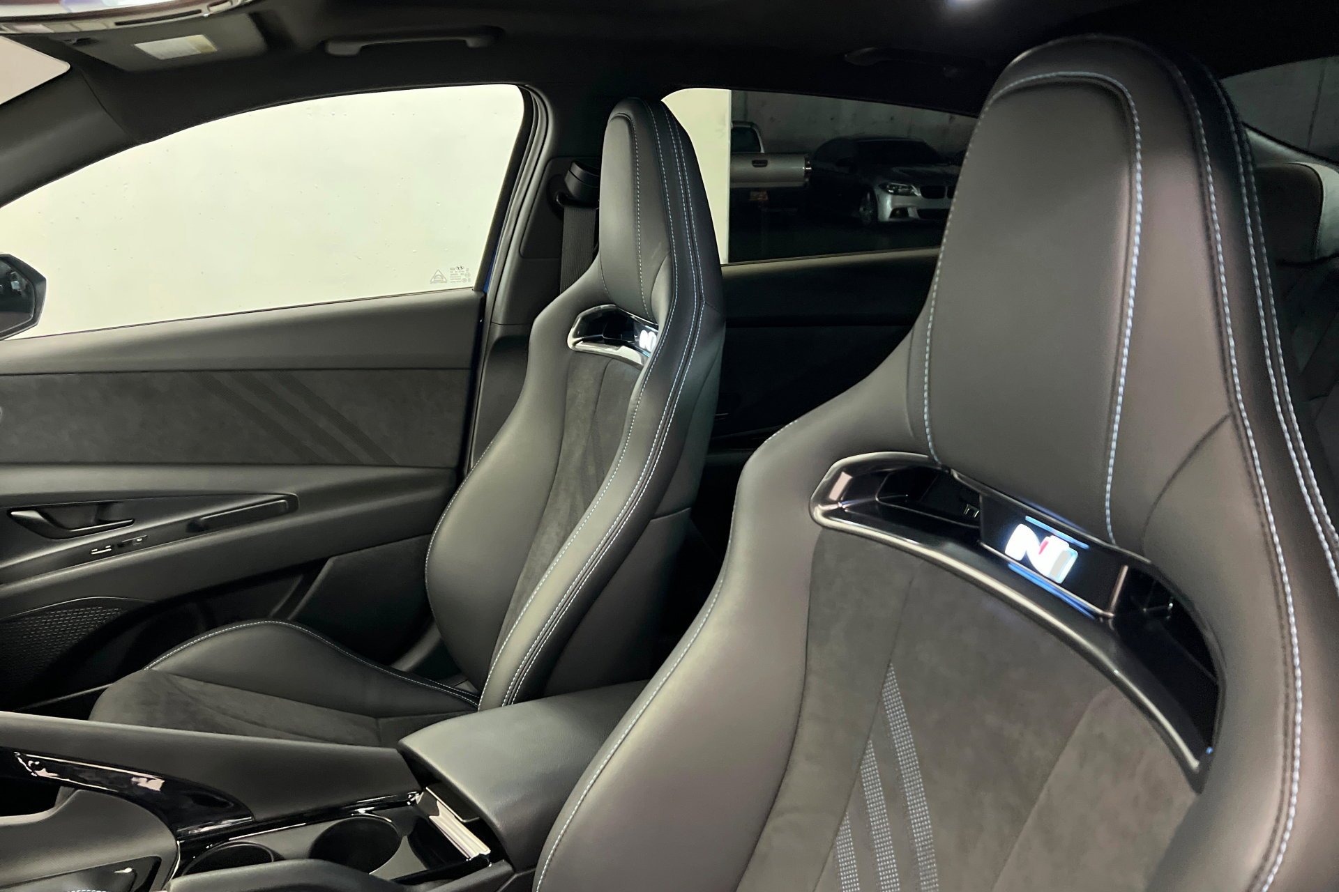 Used 2025 Intense Blue Hyundai Base image 17