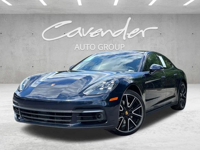 2018 Porsche Panamera 4's photo