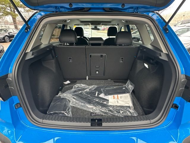 New 2026 Blue Volkswagen 1.5T SE Black image 18