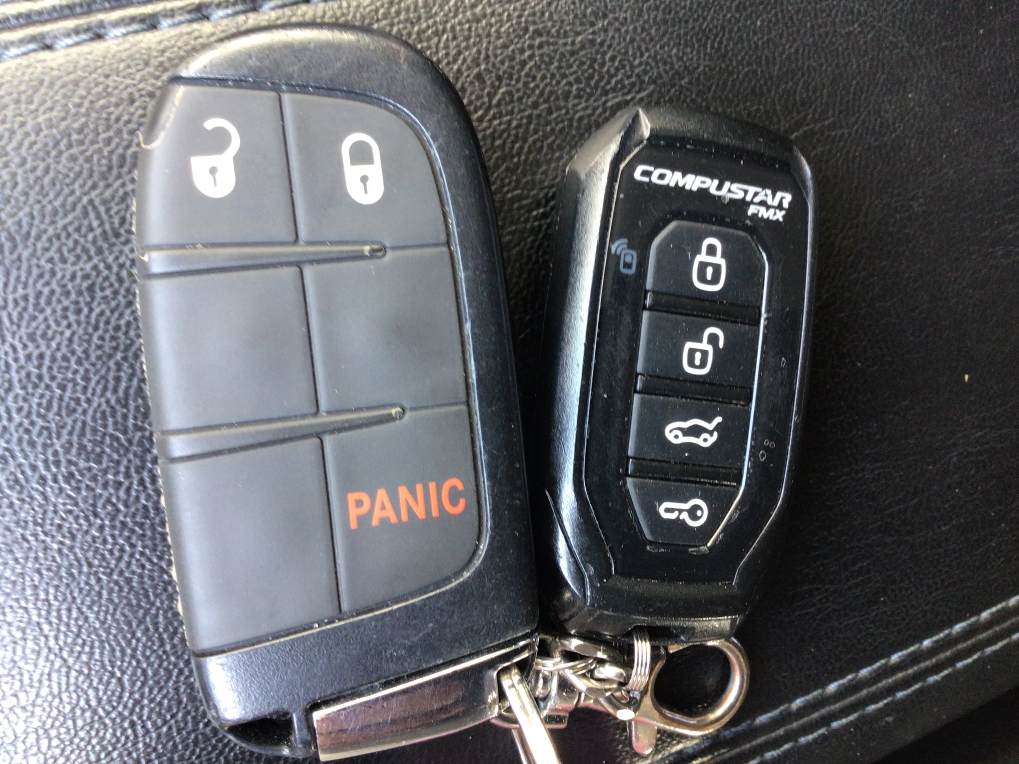 Used 2022 Black Jeep Latitude image 20