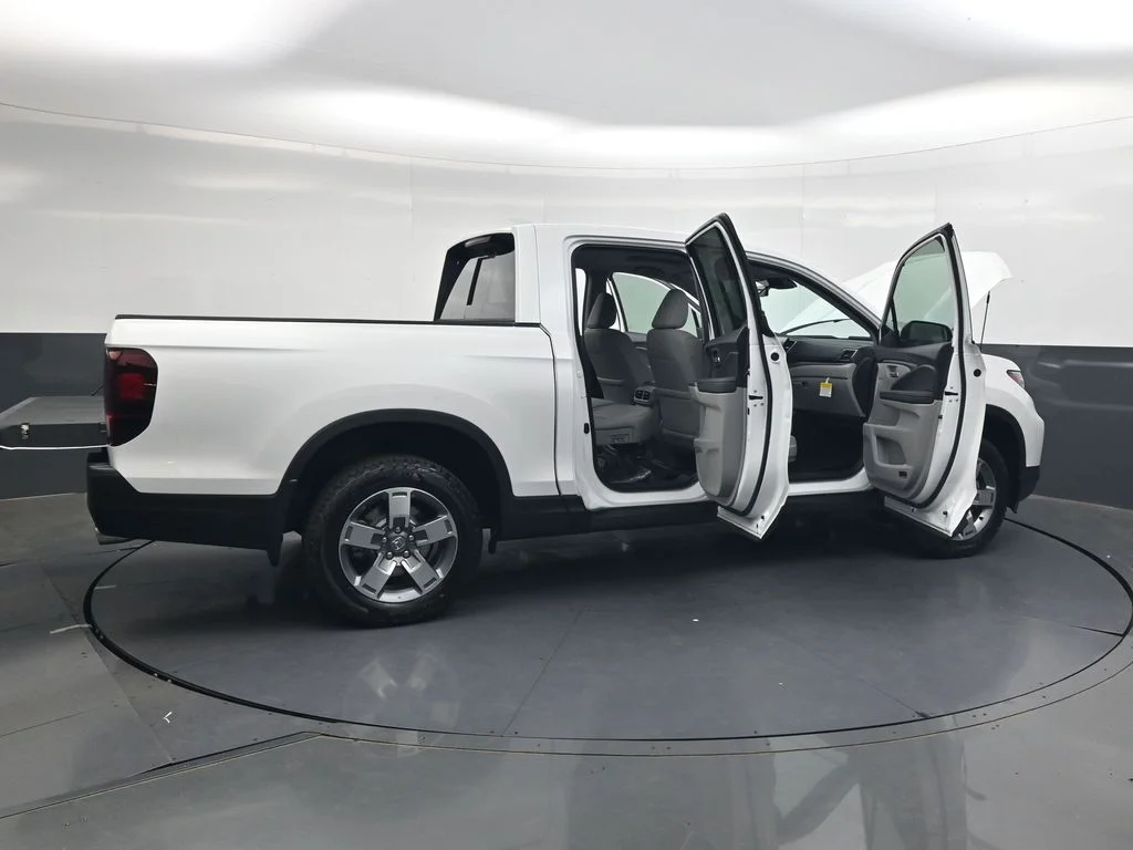 New 2026 Platinum White Pearl Honda RTL image 36
