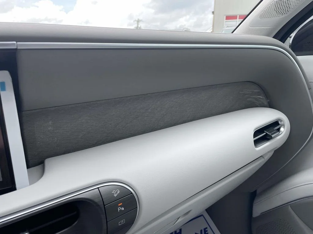 New 2026 Red Hyundai SEL Premium image 30
