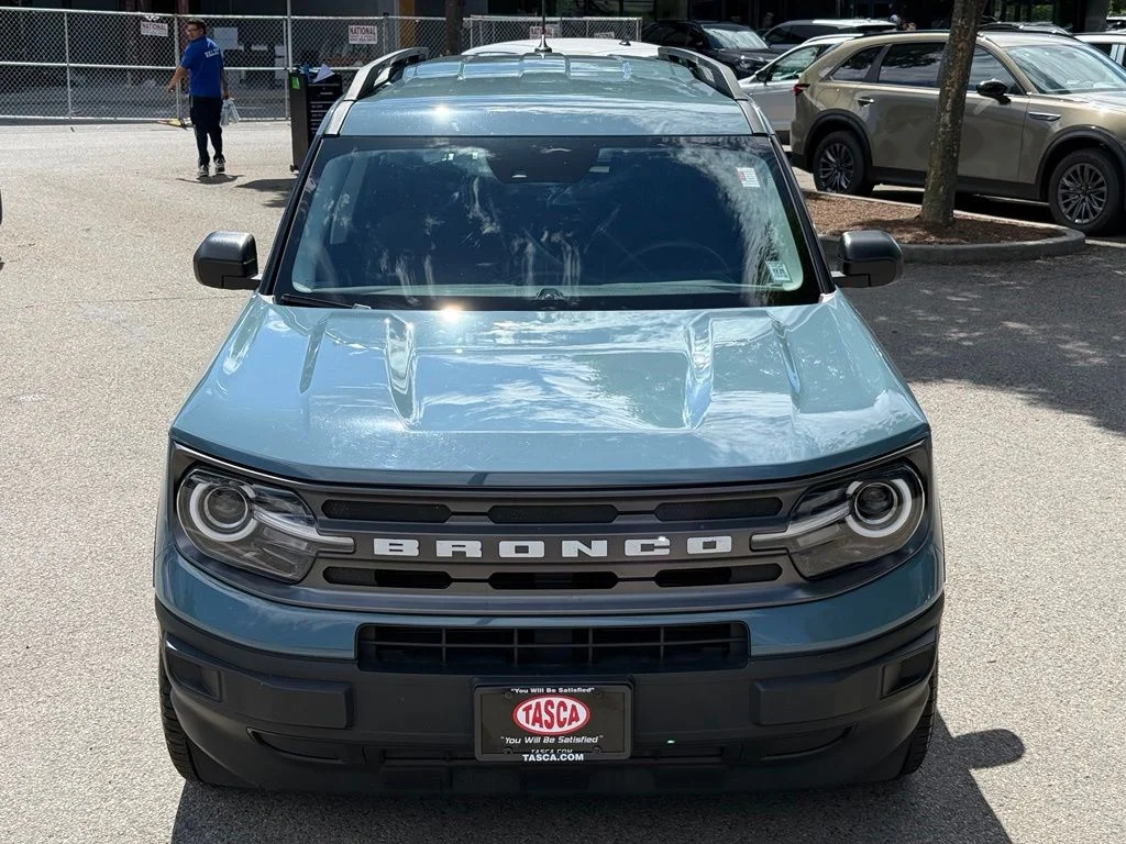 Used 2023  Ford Big Bend image 2