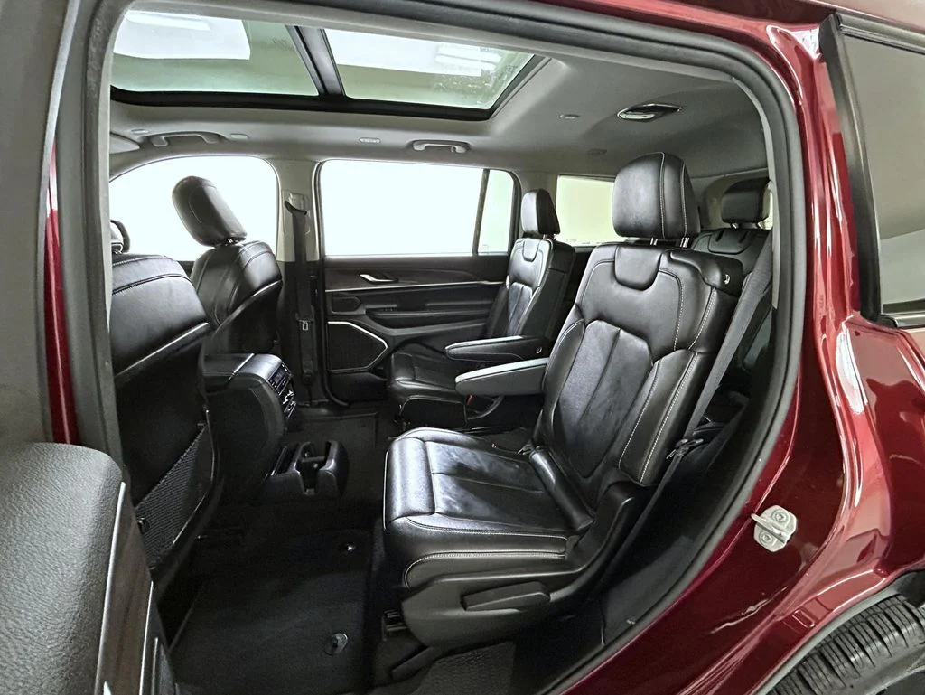 Used 2022 Red Jeep Limited image 19