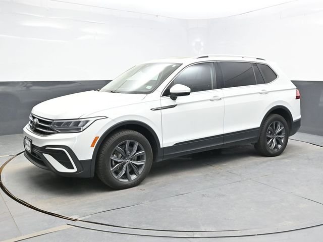 Used 2022 White Volkswagen 2.0T SE image 7
