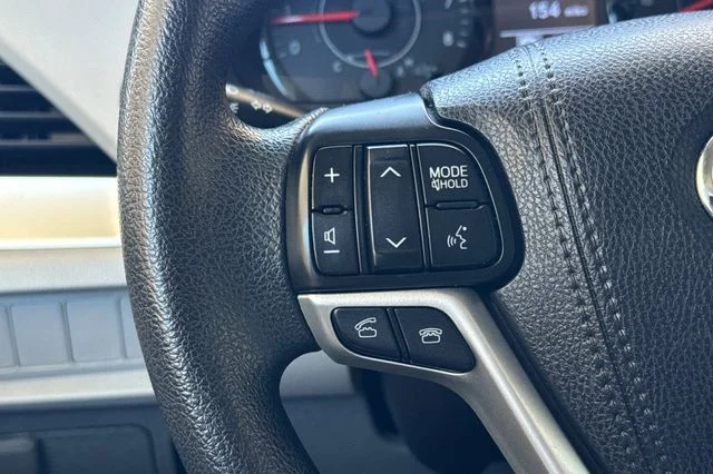 Certified Used 2017 Red Toyota LE image 28