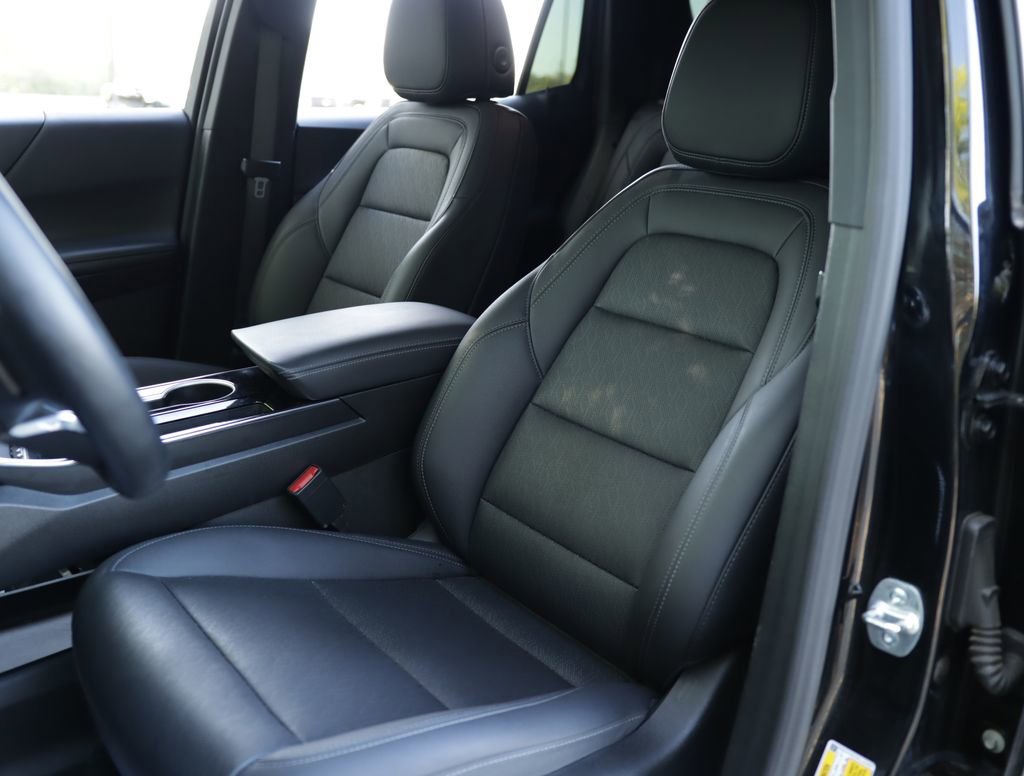 Used 2025 Mosaic Black Metallic Chevrolet LT image 25
