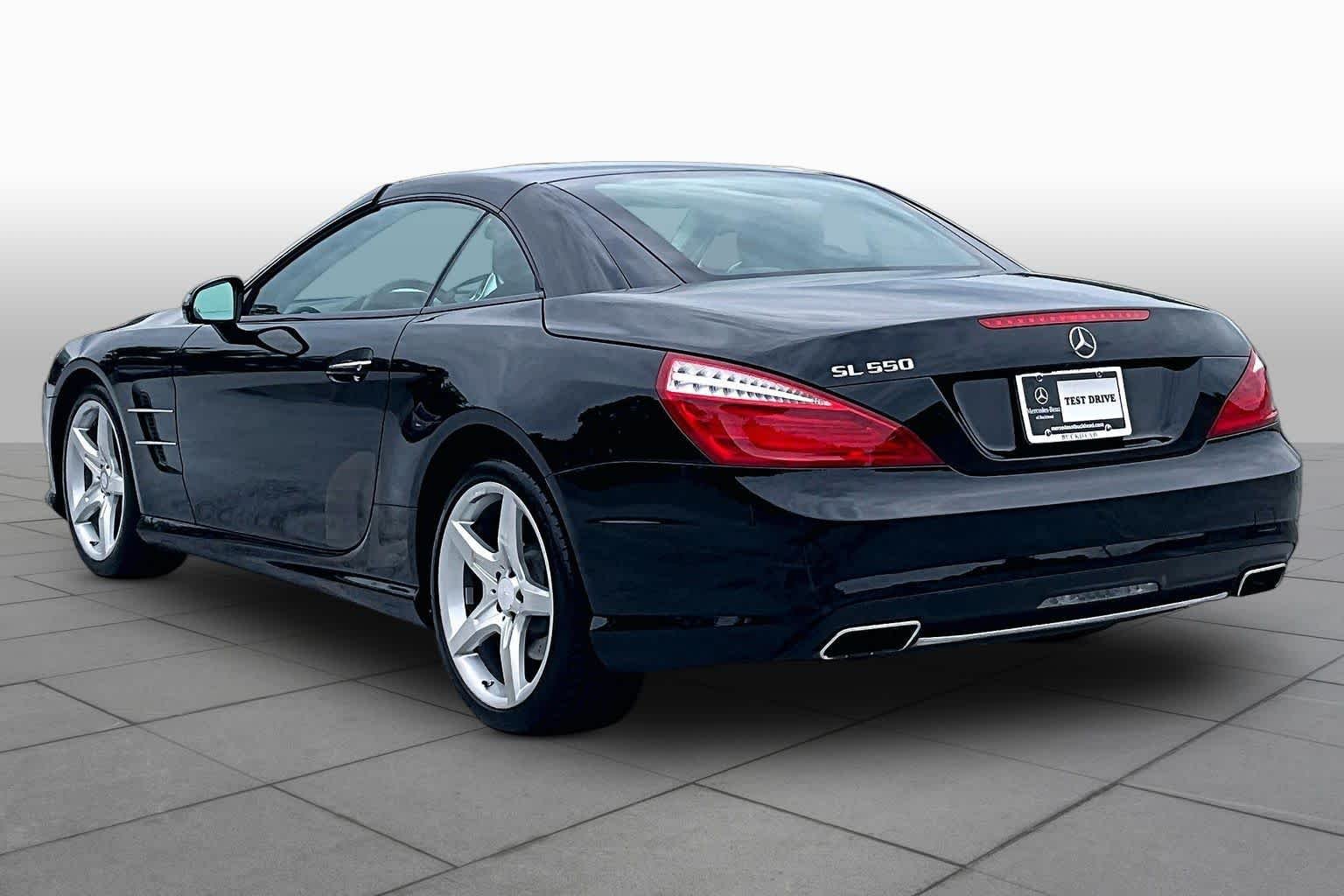Used 2015 designo Mocha Black Metallic Mercedes-Benz SL 550 image 11