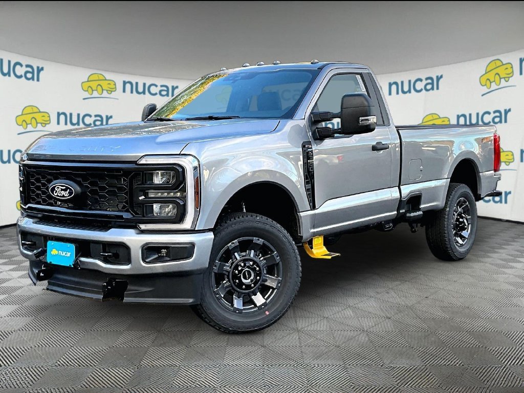 New 2027 Iconic Silver Metallic Ford XL image 2