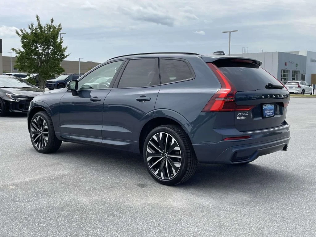 New 2026 Denim Blue Metallic Volvo Ultra image 24