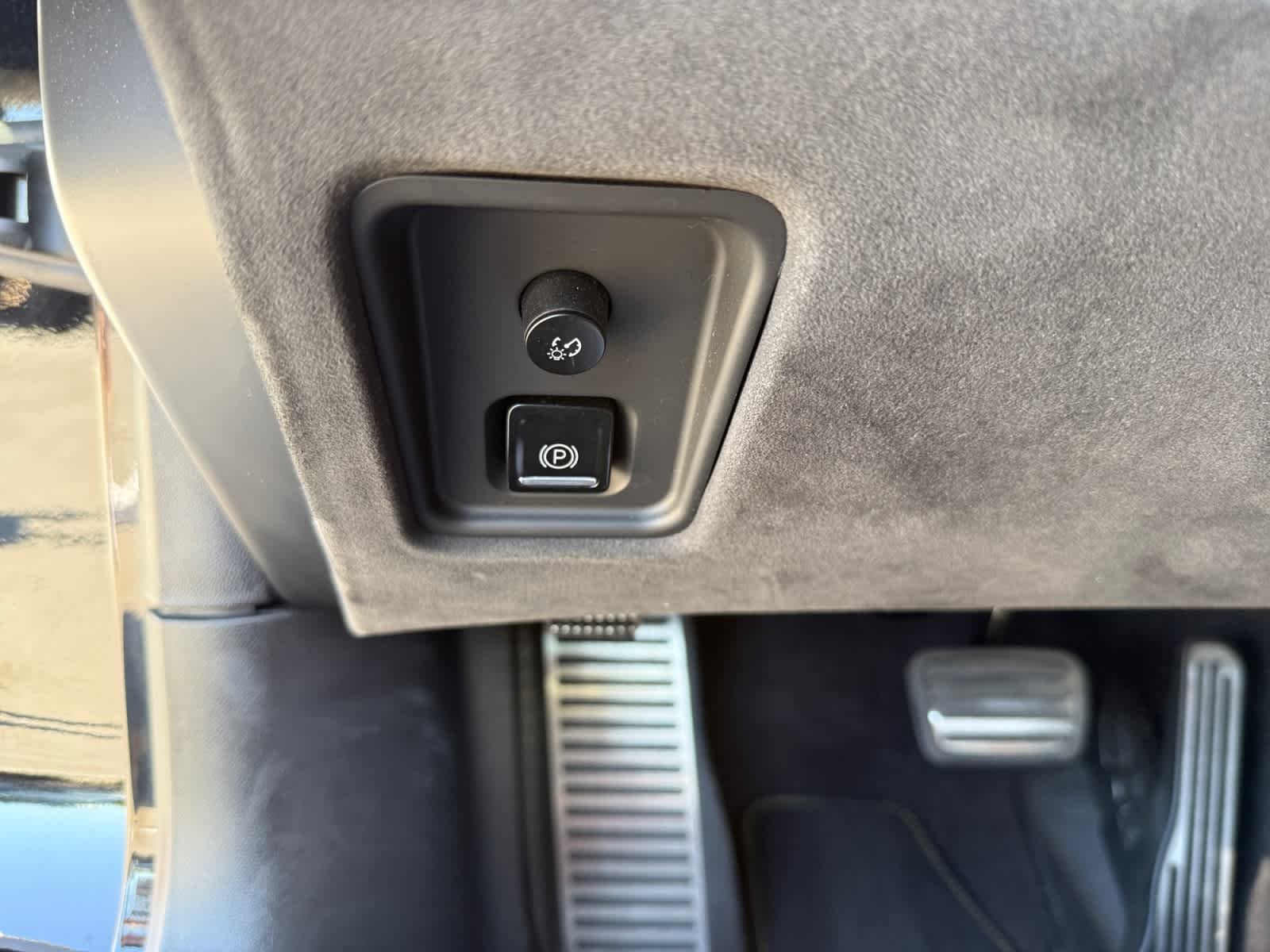 Used 2023 Black Chevrolet 3LZ image 23