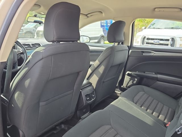 Certified Used 2018 White Gold Metallic Ford SE image 52