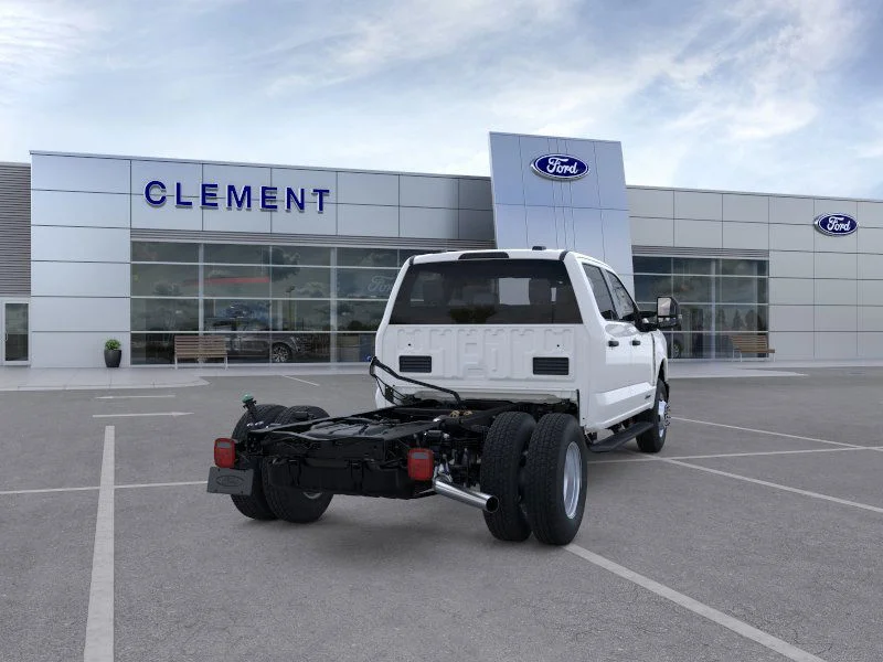 New 2026 Oxford White Ford F-350® XL image 8