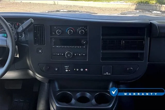 2025 Chevrolet Express Cargo Work Van - Photo 8