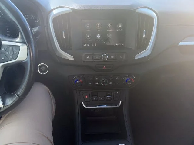 Used 2018 Black GMC SLE image 21