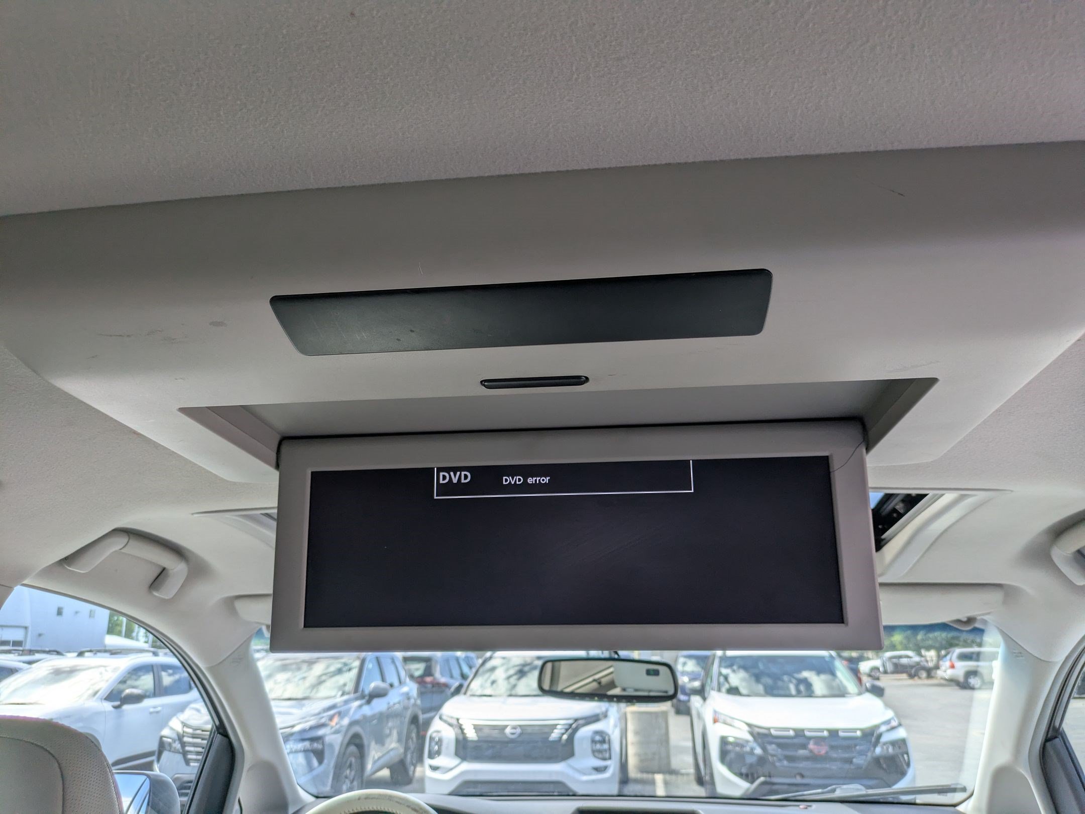 Used 2011 Predawn Gray Mica Toyota XLE AAS image 32