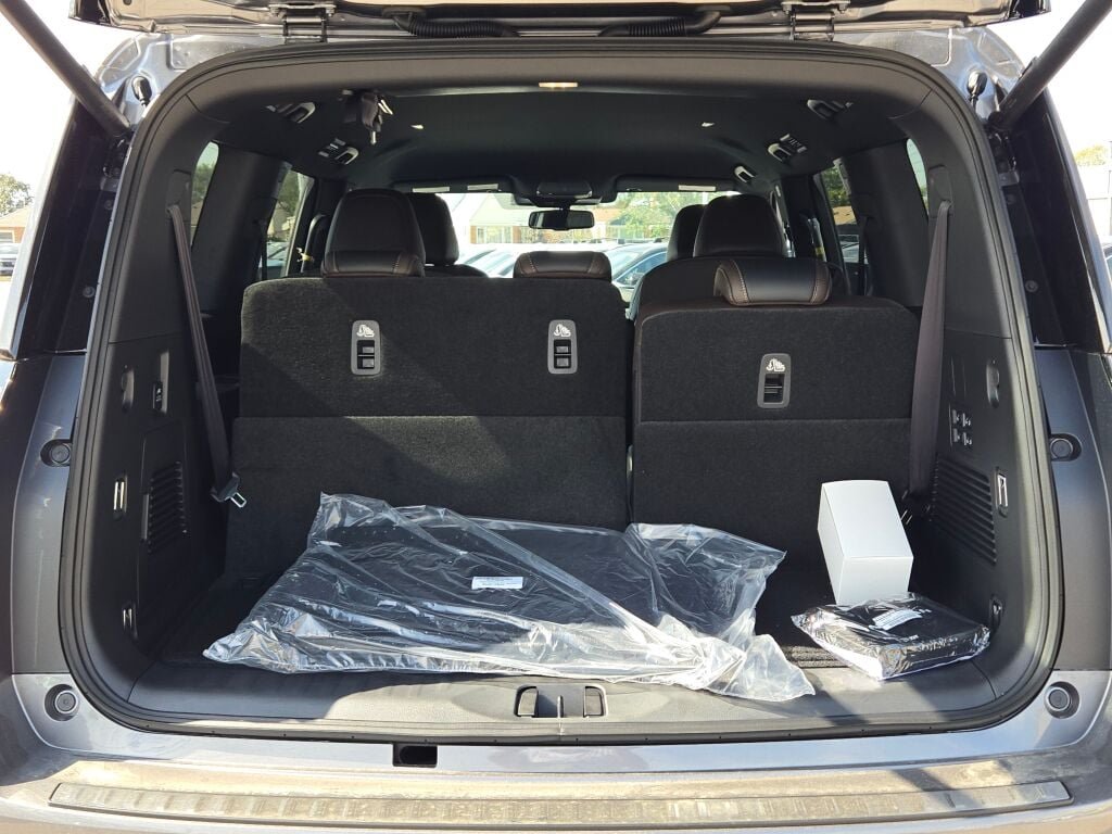 2026 Nissan Armada SL - Photo 18