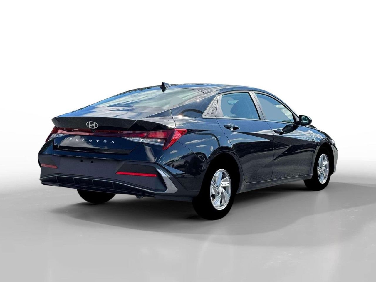 New 2026 Abyss Black Hyundai SE image 26