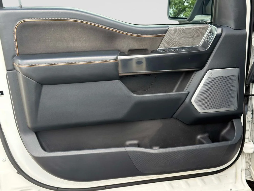 Used 2022 Star White Ford Platinum image 17