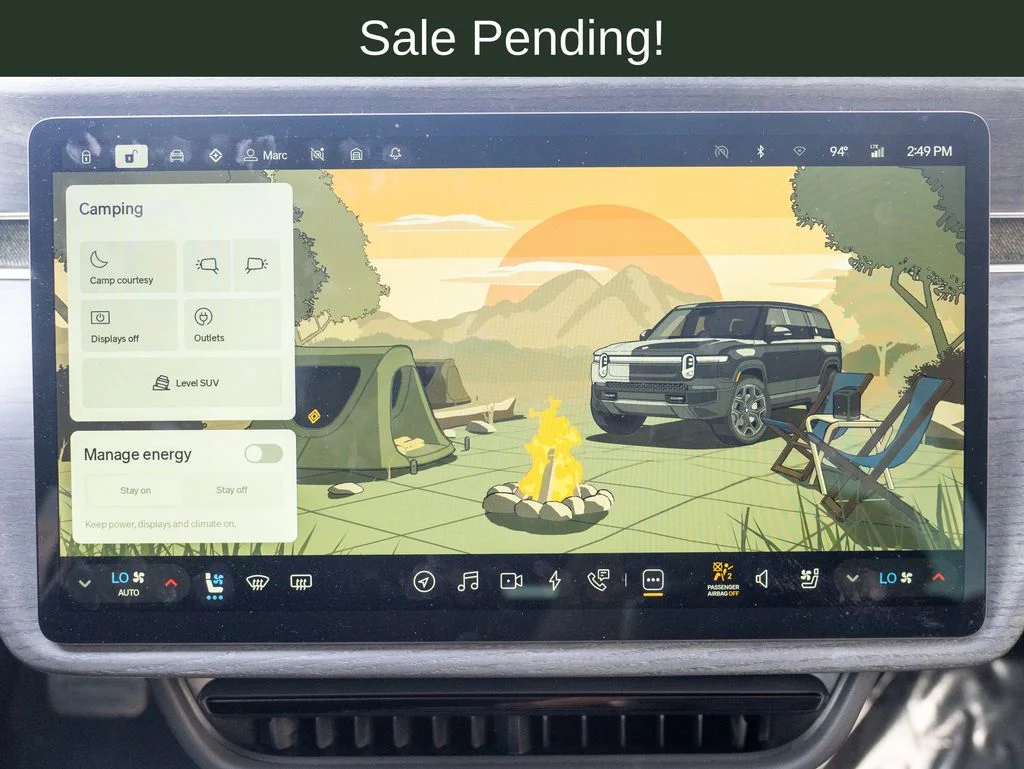 Used 2025 Black Rivian  image 30