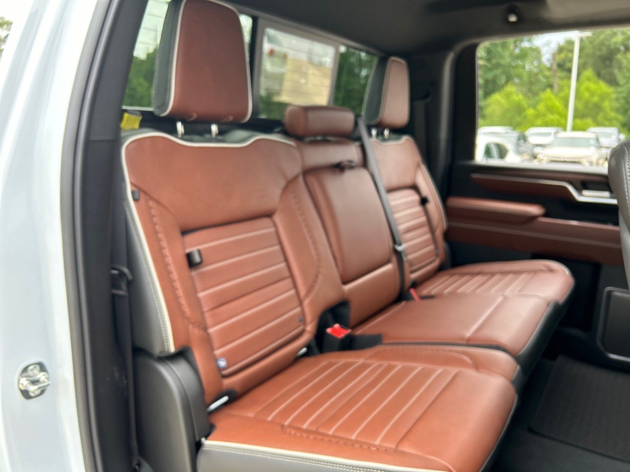 New 2026 Glacier White Tricoat GMC Denali Ultimate image 21