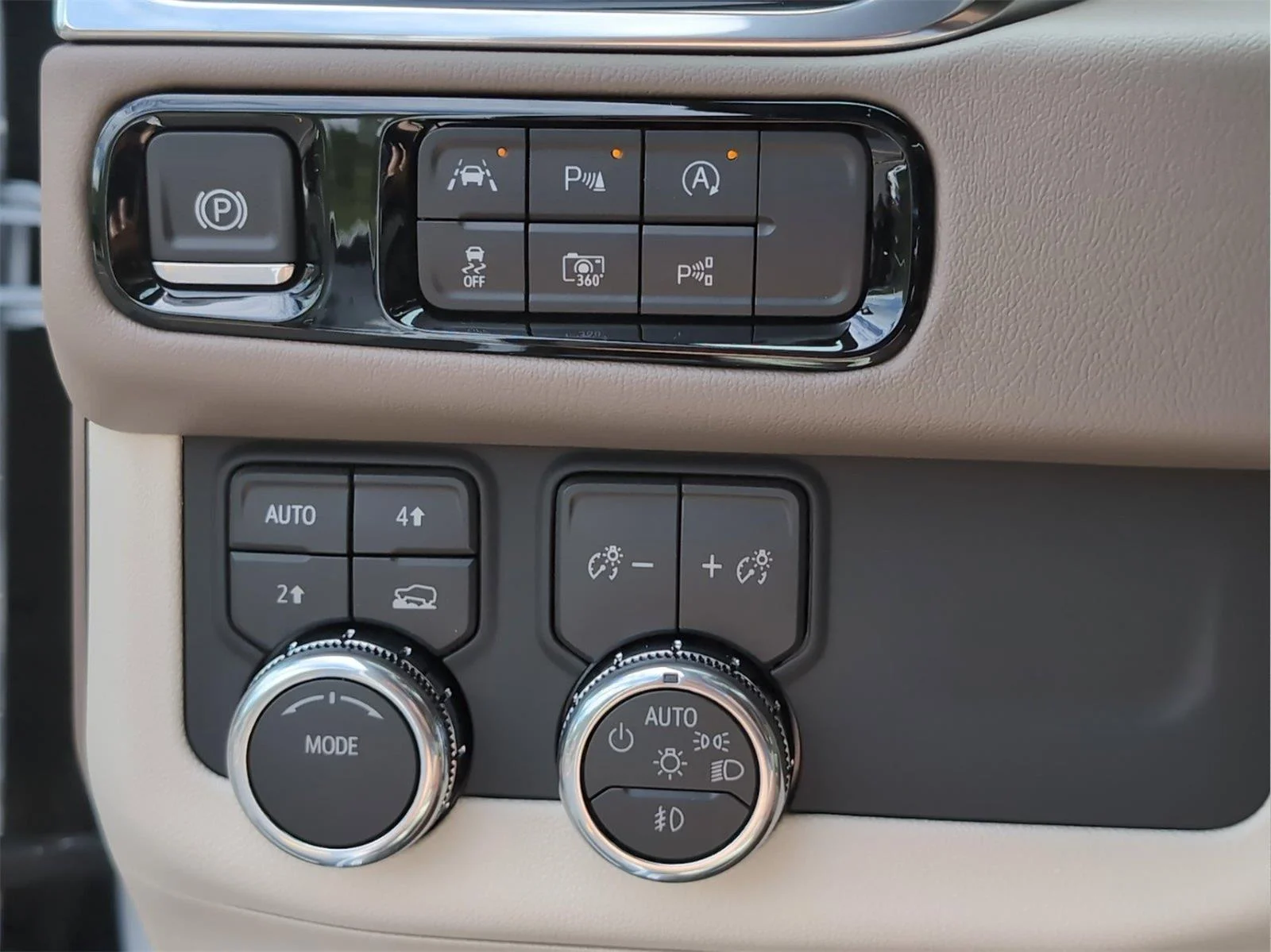 New 2026 Glacier White Tricoat GMC Denali image 15