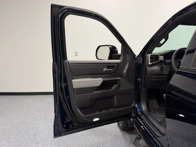 Used 2025  Toyota Limited image 10