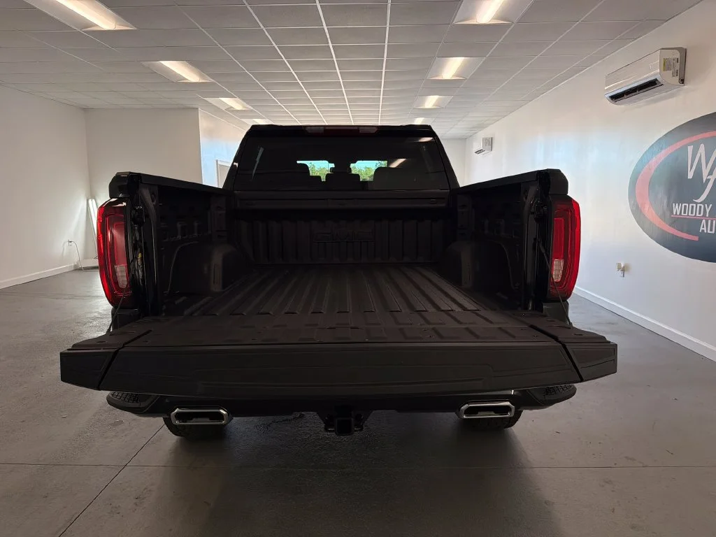 New 2026 Onyx Black GMC AT4 image 7