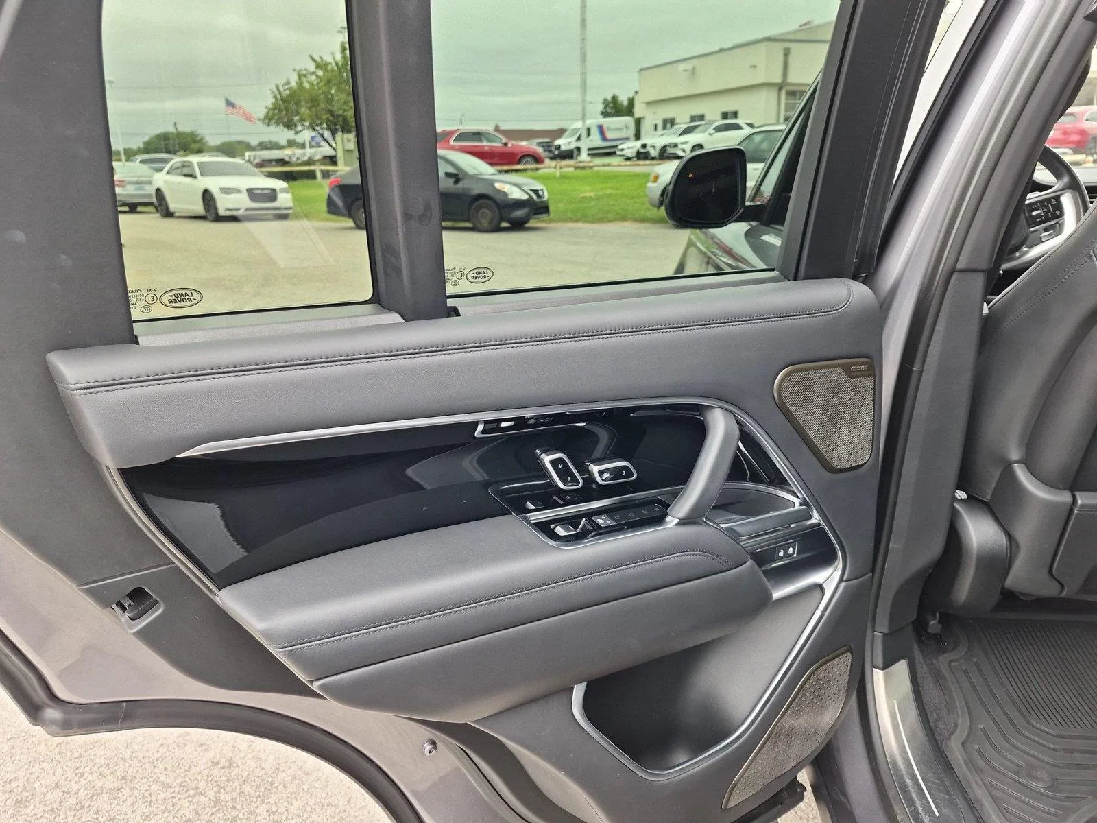 Used 2023 Eiger Grey Metallic Land Rover Autobiography image 32