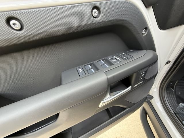 New 2026 Borasco Grey Land Rover X-Dynamic SE image 11