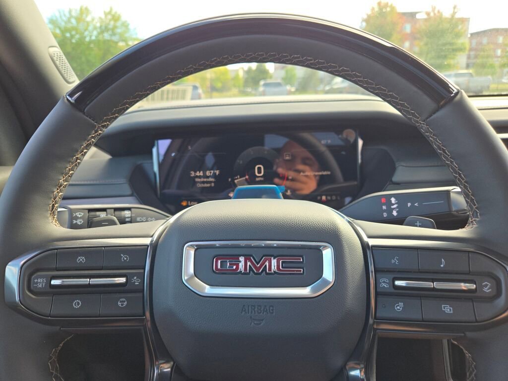 2026 GMC Acadia AT4 - Photo 35