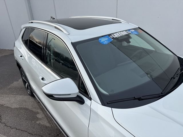 New 2026 Pure White Volkswagen 2.0T SE image 4