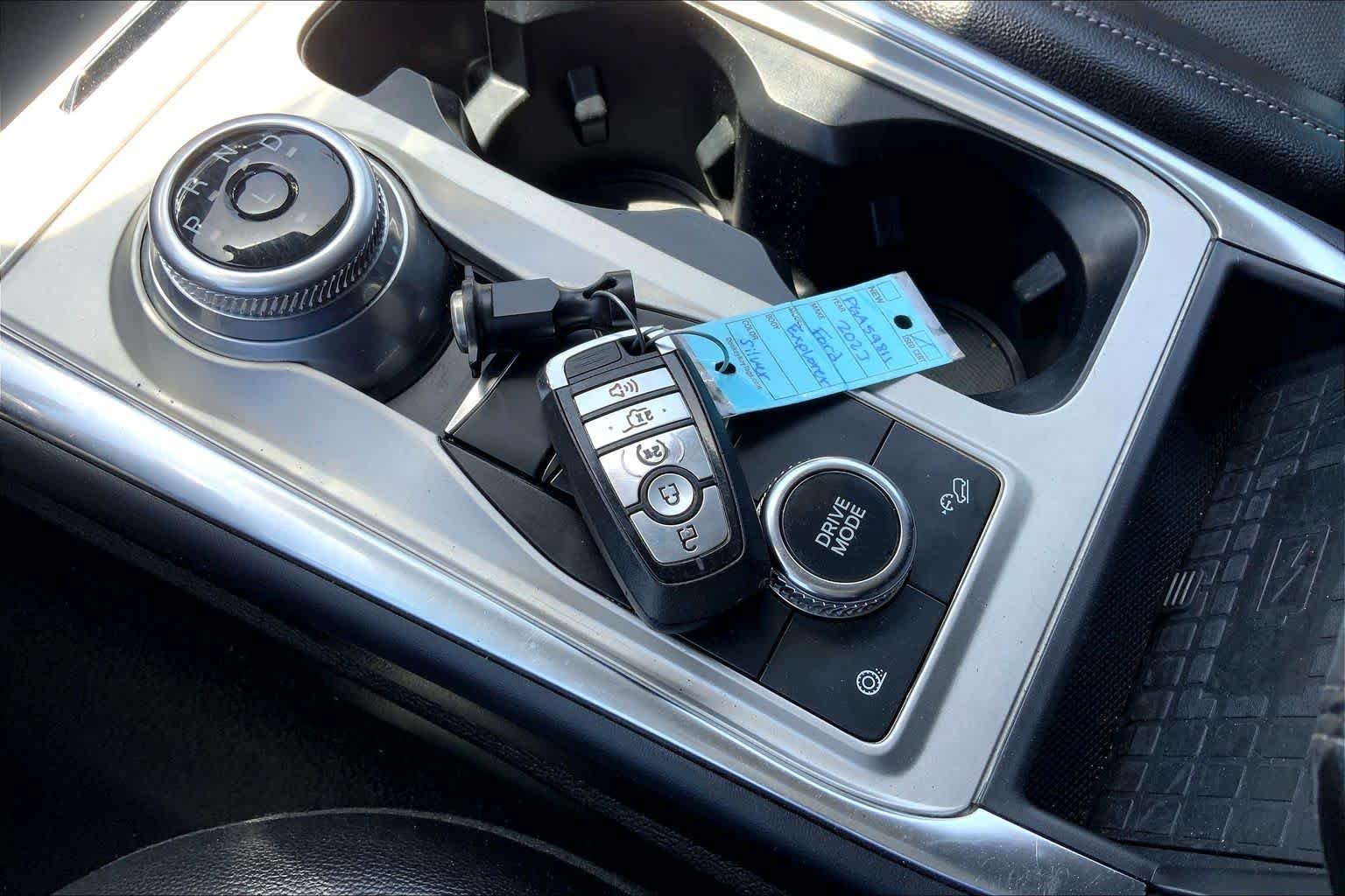 2023 Ford Explorer Limited - Photo 14