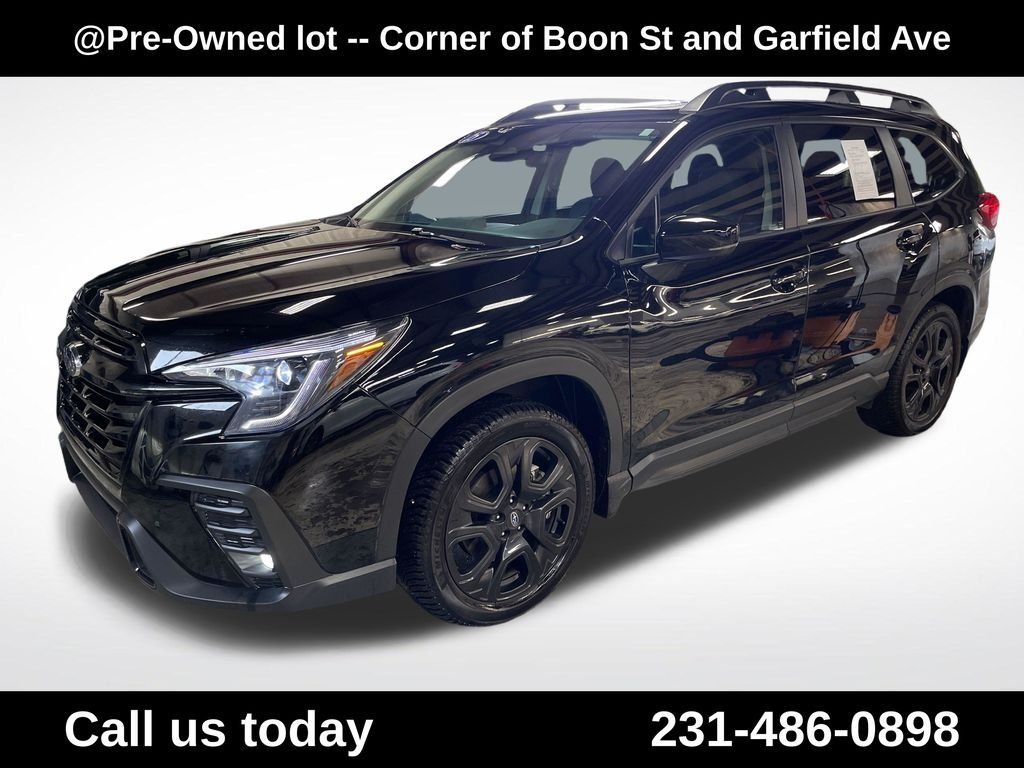 Used 2025 Black Subaru Onyx Edition Touring image 1