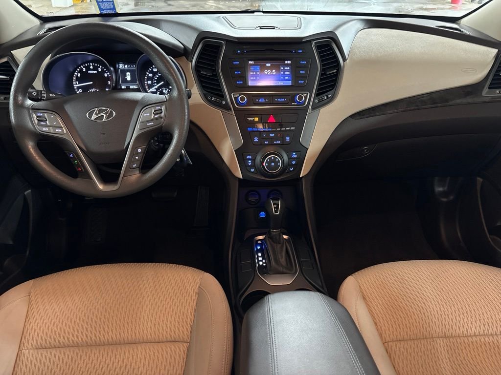 Used 2018 Red Hyundai 2.4 Base image 10