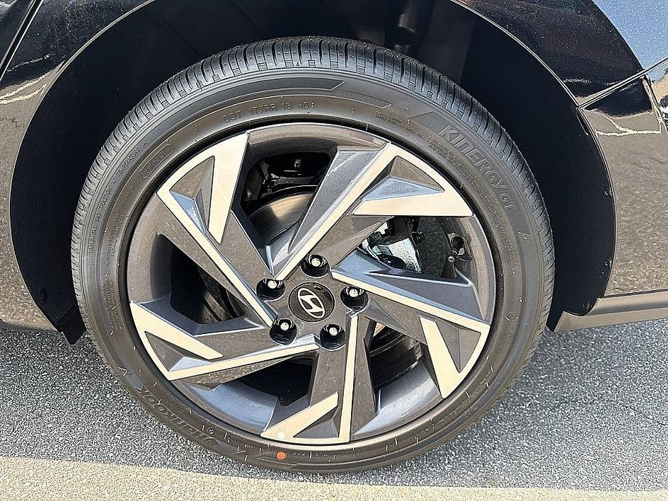 New 2026 Abyss Black Hyundai Limited image 21