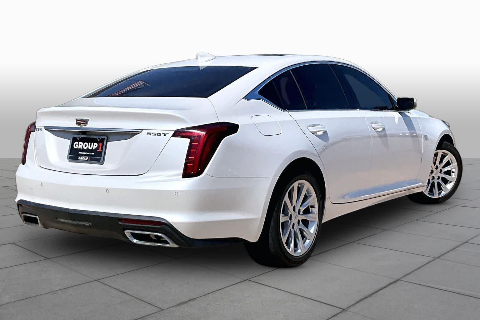 Used 2022 Crystal White Tricoat Cadillac Luxury image 13