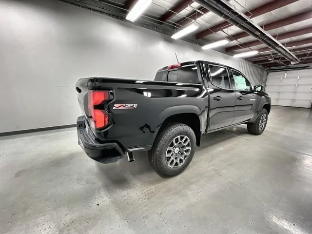2026 Chevrolet Colorado Z71 - Photo 8