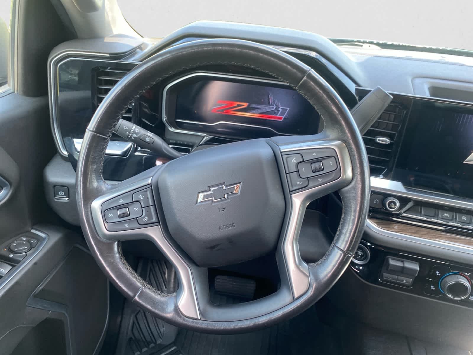 Used 2022 Northsky Blue Metallic Chevrolet RST image 17