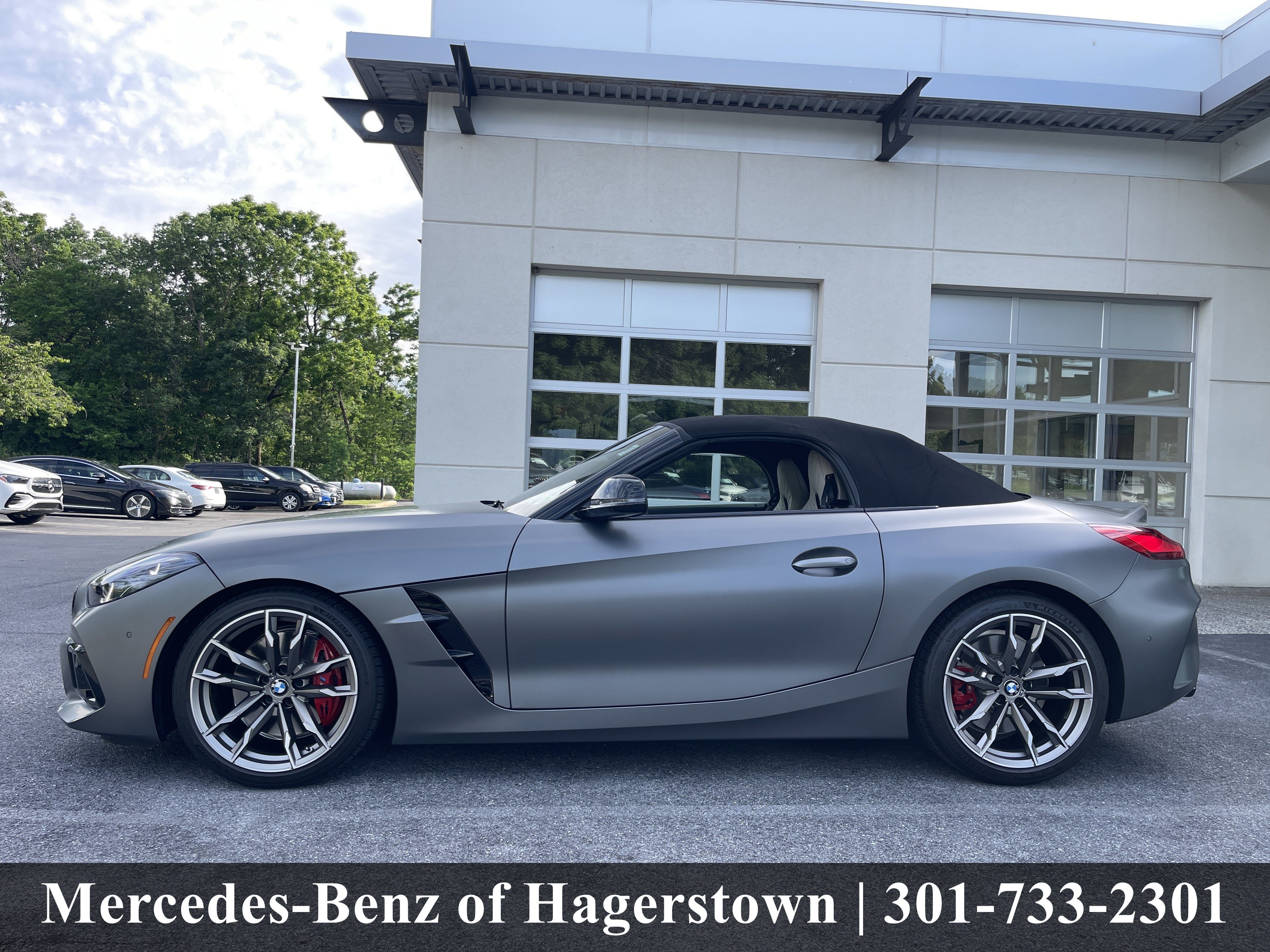 Used 2024 Frozen Grey II Metallic BMW M40i Roadster image 4