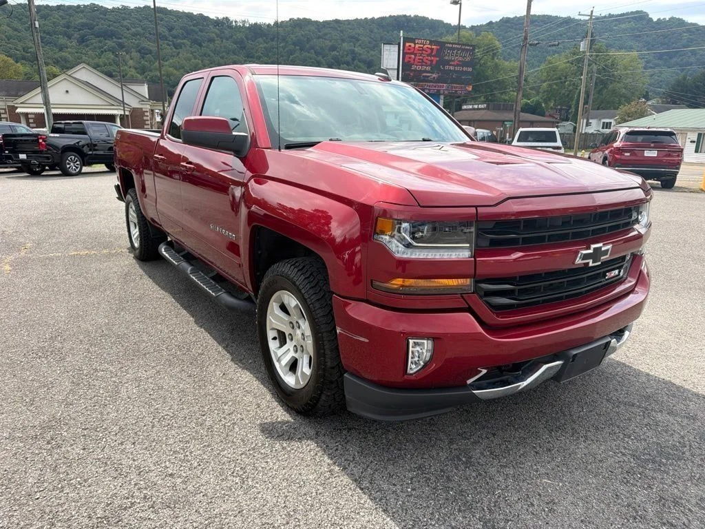 Used 2018 Red Chevrolet LT image 7
