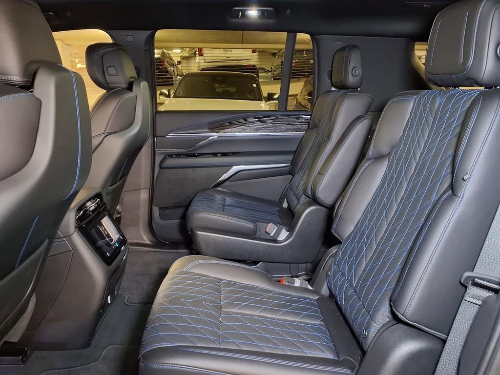 2026 Cadillac Escalade IQL Sport - Photo 12