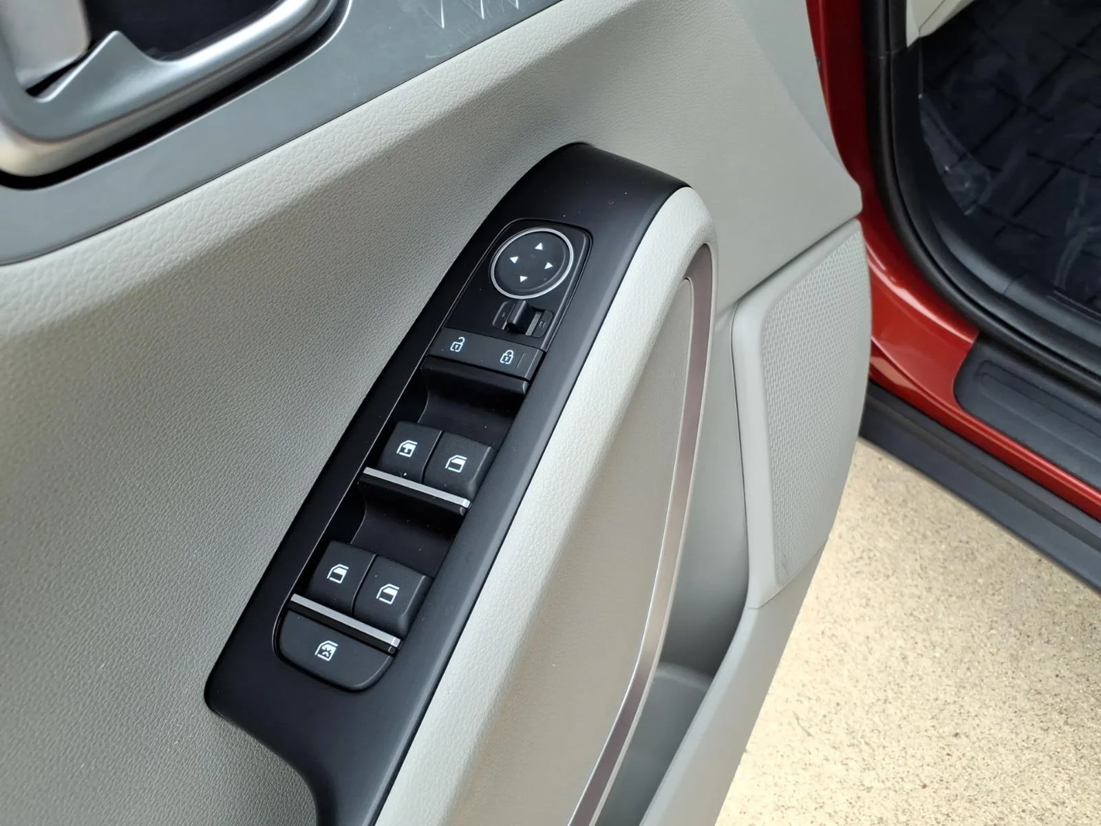 Used 2022 Mars Orange Kia LX image 19
