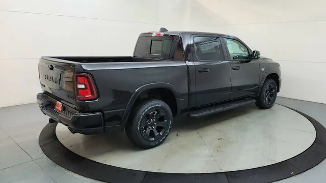 New 2026 Diamond Black Crystal Pearl-Coat Exterior Paint RAM Big Horn/Lone Star image 10