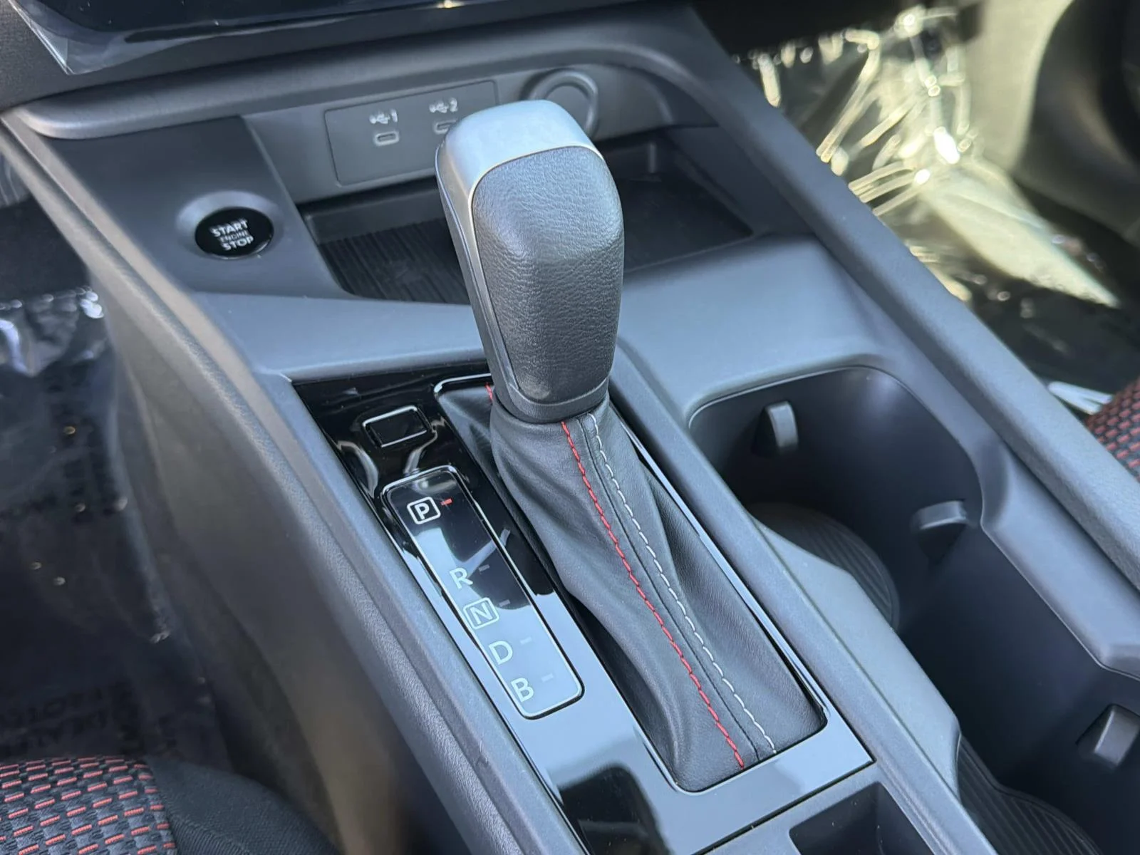 New 2027 Aspen White Tricoat/Super Black Nissan SR image 16